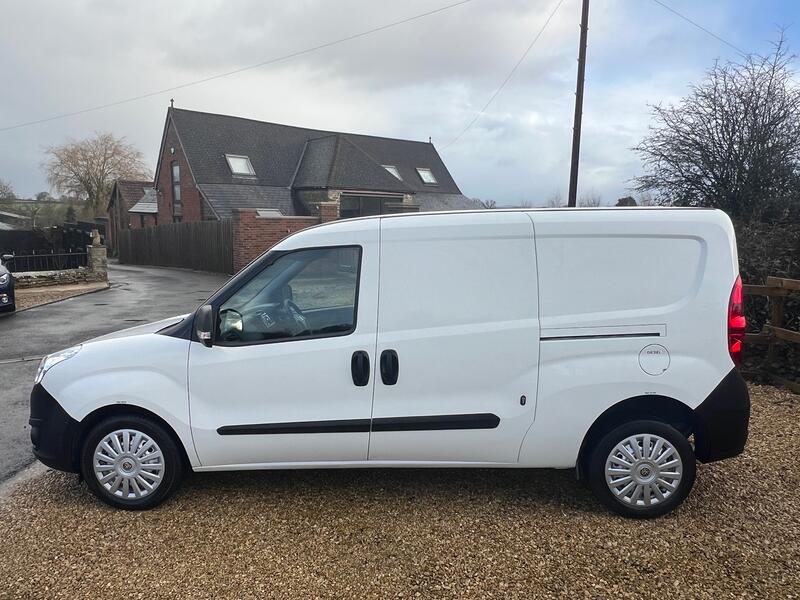 VAUXHALL COMBO