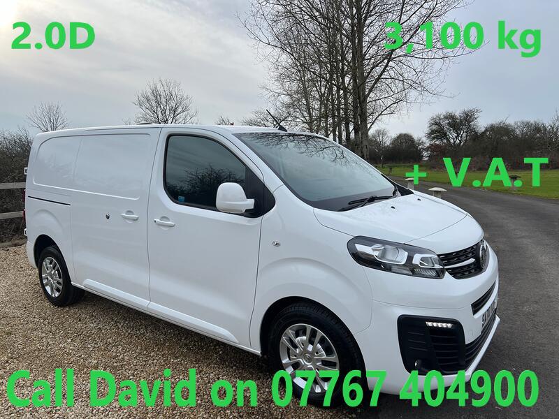 VAUXHALL VIVARO