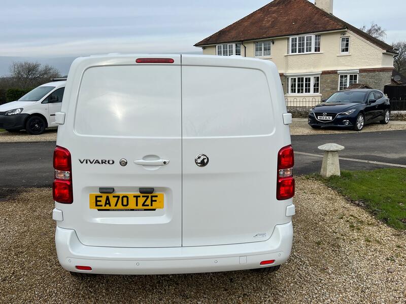 VAUXHALL VIVARO