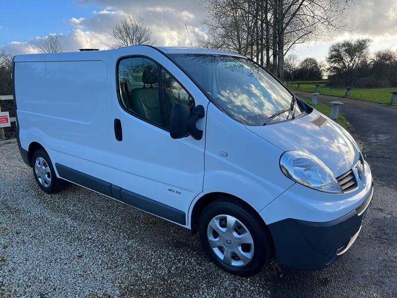 RENAULT TRAFIC