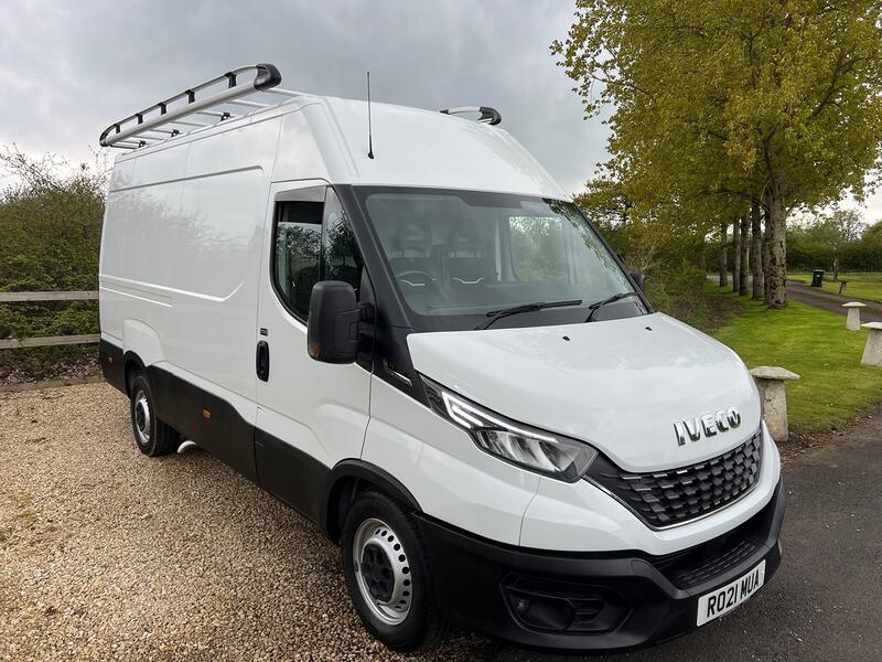 IVECO DAILY 2.3 D  35S14B Auto