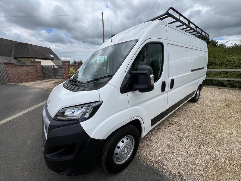 PEUGEOT BOXER