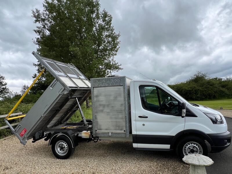 View FORD TRANSIT 2.0 350 Tipper & Tool Pod