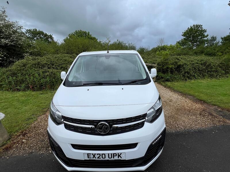 VAUXHALL VIVARO