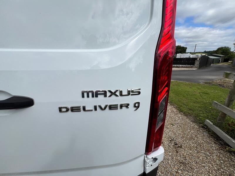 MAXUS DELIVER 9