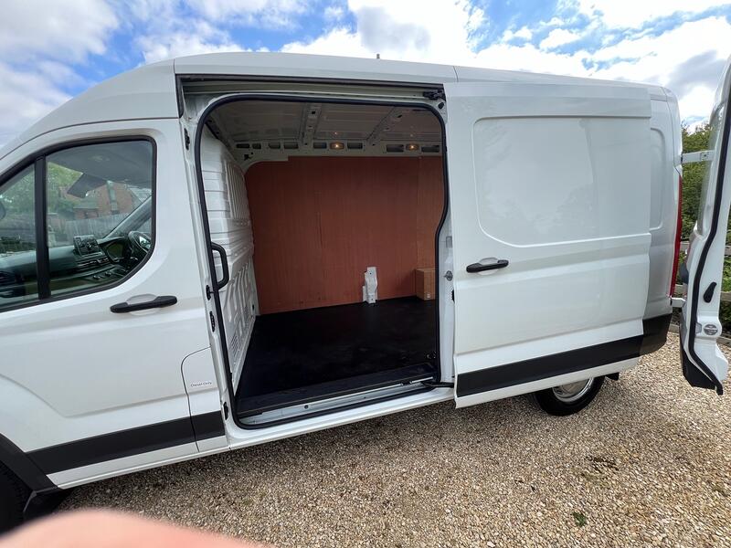 MAXUS DELIVER 9
