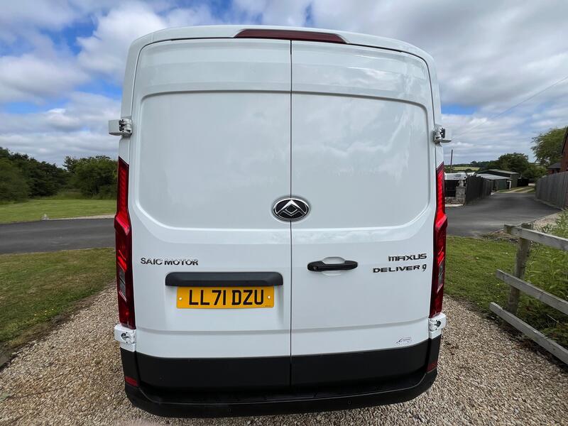MAXUS DELIVER 9