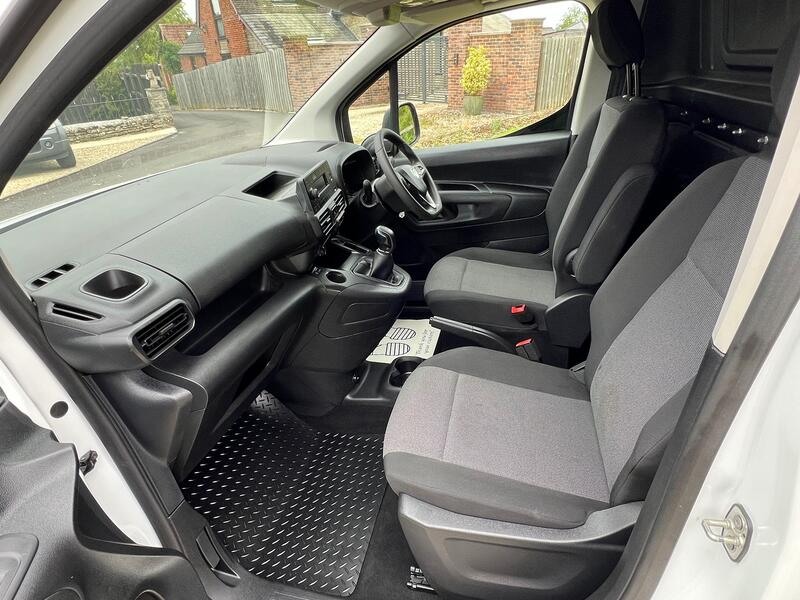 VAUXHALL COMBO