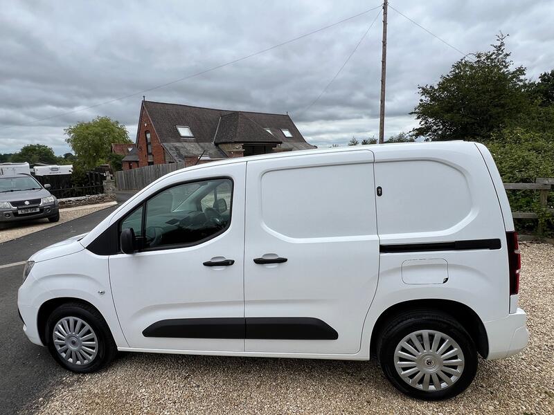 VAUXHALL COMBO