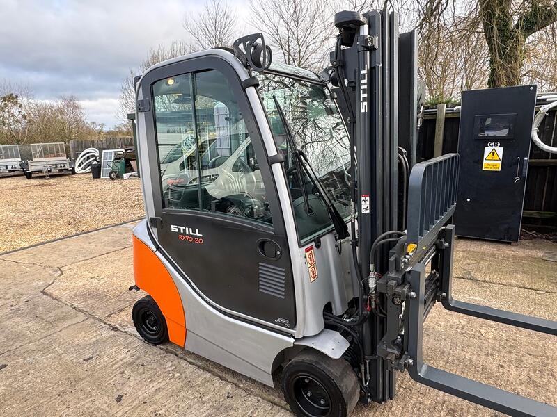 View FORD TRANSIT STILL RX70-20 FORKLIFT