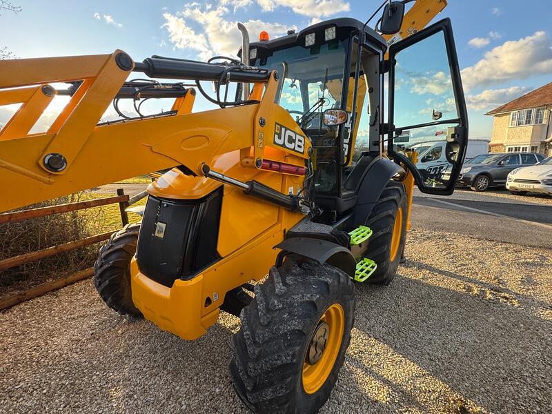 JCB 3CX