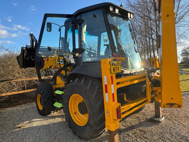 JCB 3CX