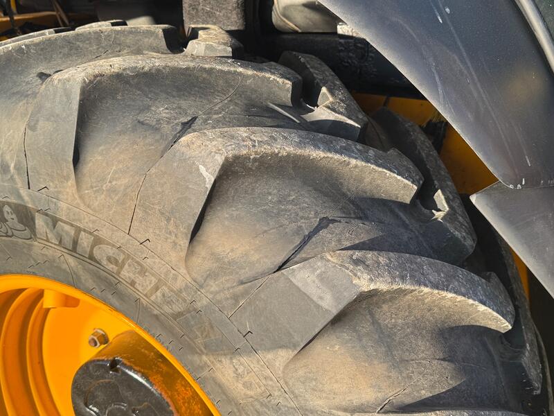 JCB 3CX