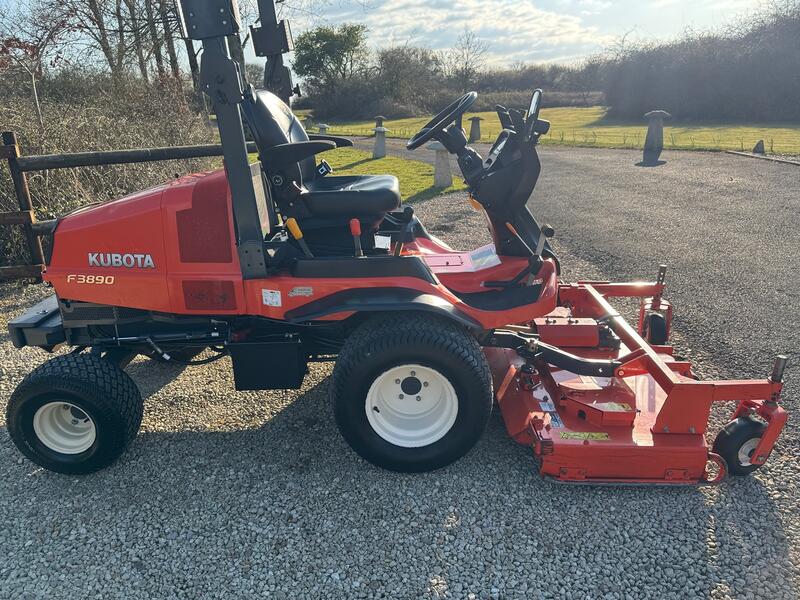 KUBOTA F3890