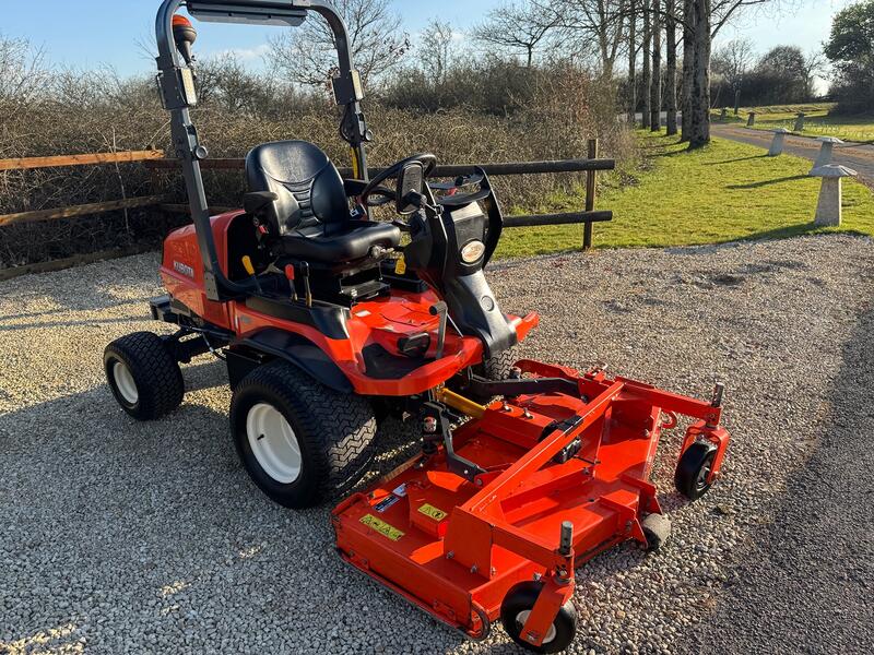 KUBOTA F3890