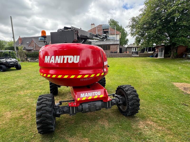 View MAN TGE MANITOU 160ATJ Boom Lift
