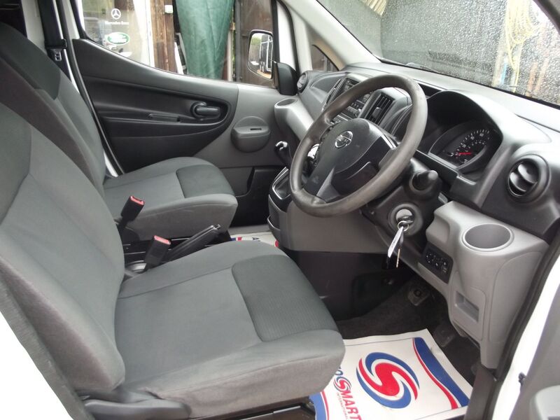 View NISSAN NV200 DCI ACENTA