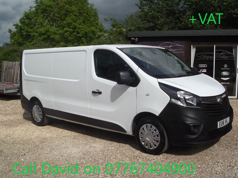 VAUXHALL VIVARO