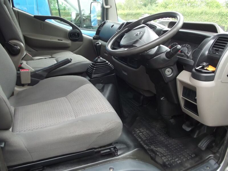 View NISSAN CABSTAR 34.11 SWB DROPSIDE 110