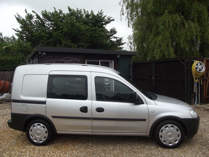 VAUXHALL COMBO