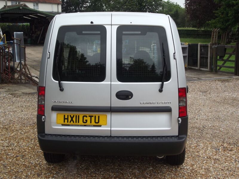 VAUXHALL COMBO