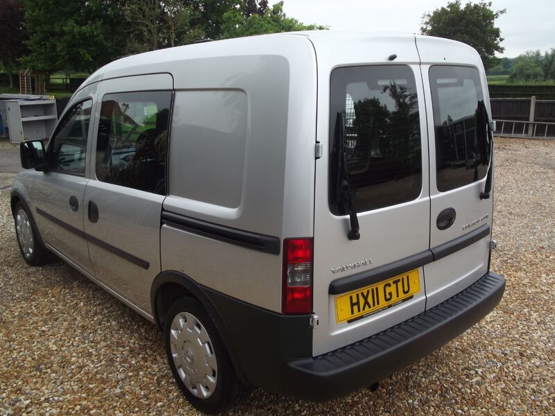 VAUXHALL COMBO