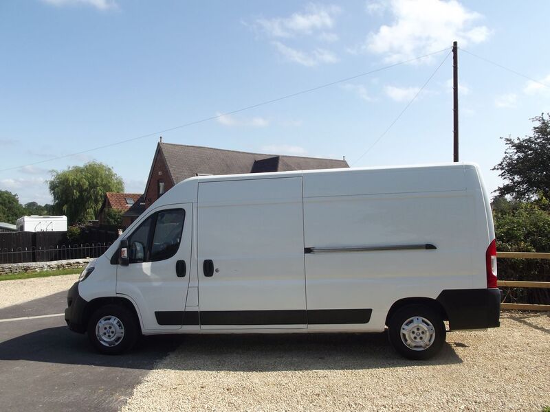 PEUGEOT BOXER