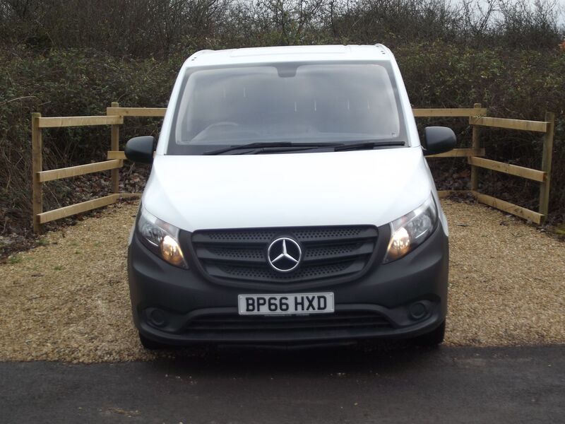 MERCEDES-BENZ VITO