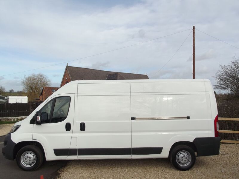 PEUGEOT BOXER