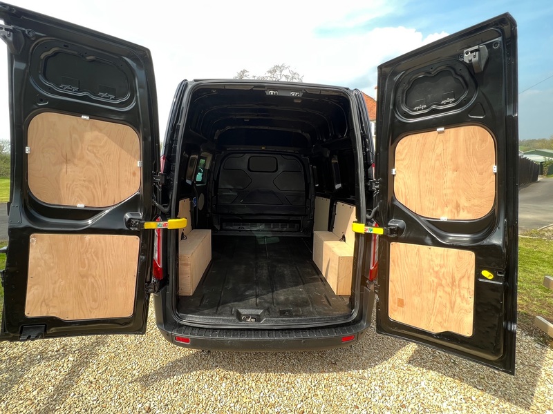 View FORD TRANSIT CUSTOM 270 TREND LR PV High Roof