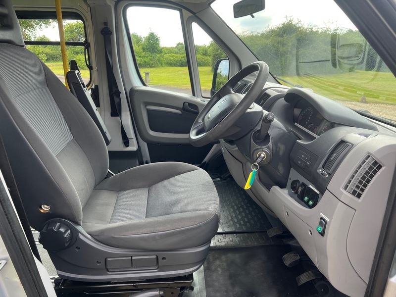 View PEUGEOT BOXER 435 L4H2 XLWB Panel Van Semi High Roof