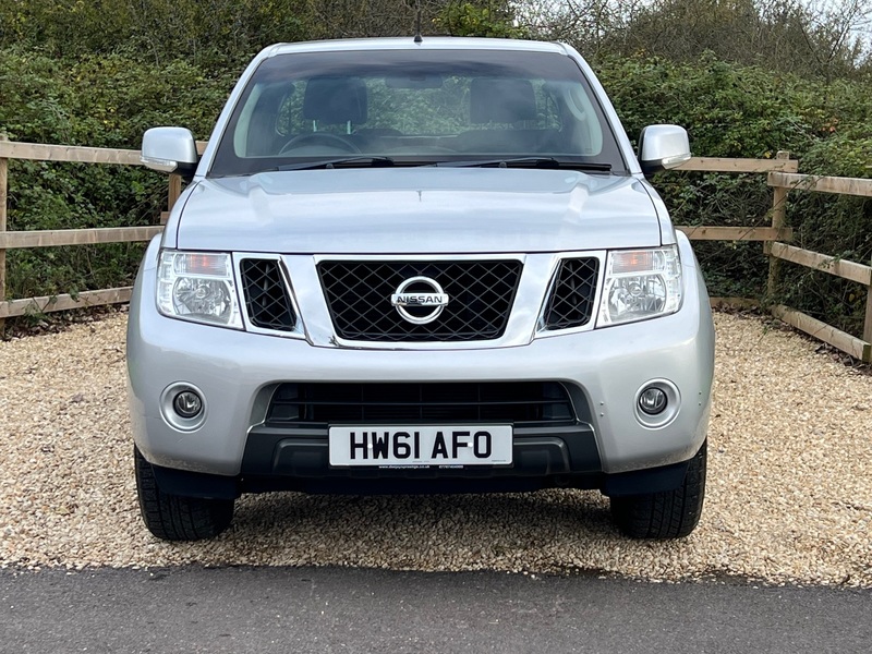 NISSAN NAVARA