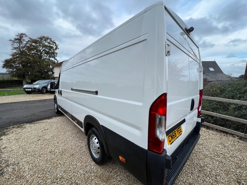 PEUGEOT BOXER