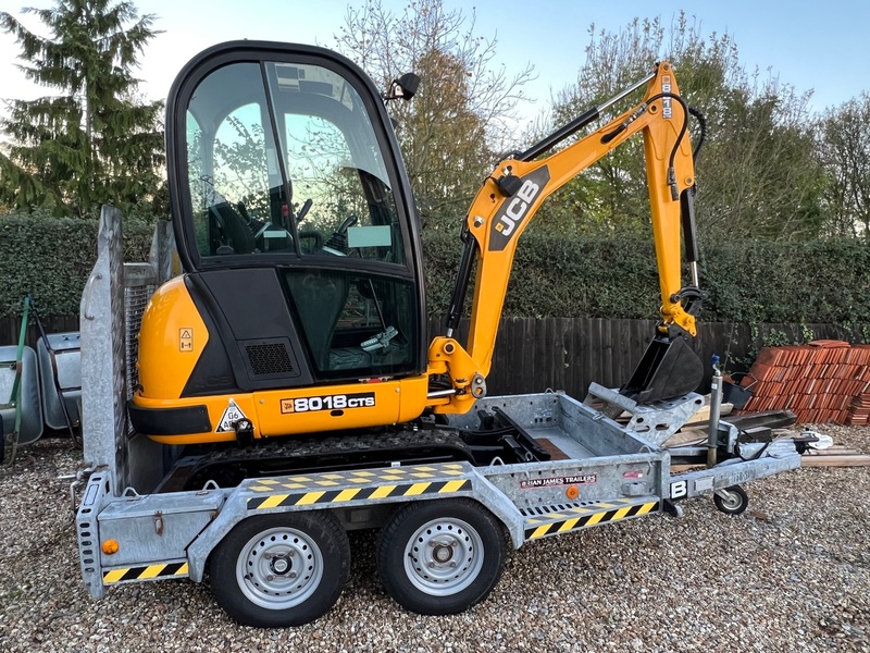 JCB 4CX