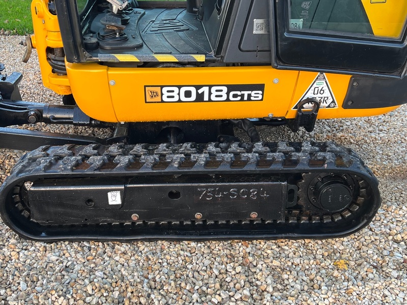 View JCB 4CX Excavator 8018 CTS