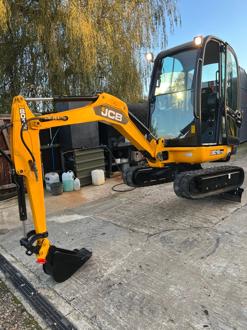 View JCB 4CX Excavator 8018 CTS