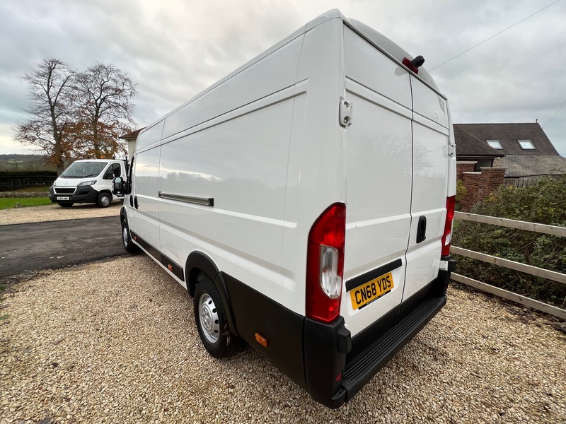 PEUGEOT BOXER