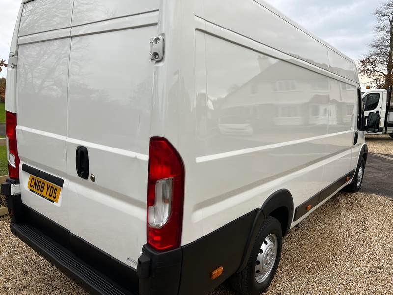 PEUGEOT BOXER