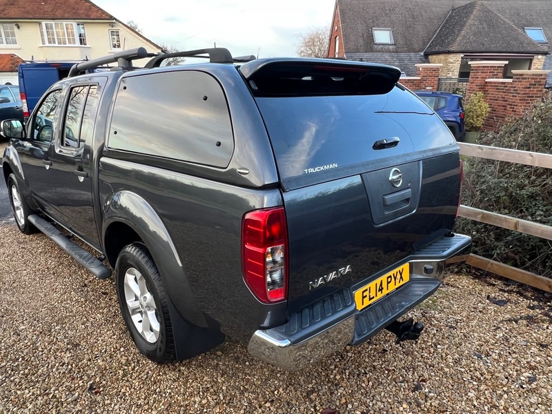 NISSAN NAVARA