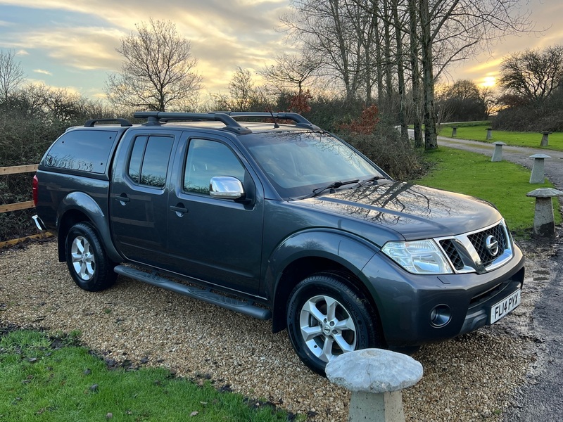 NISSAN NAVARA