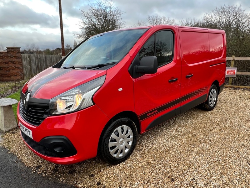 RENAULT TRAFIC