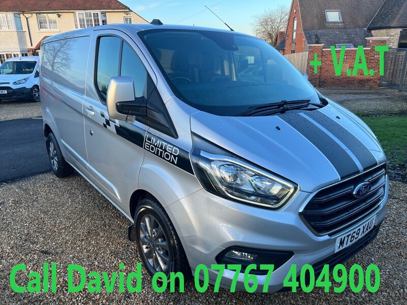 View FORD TRANSIT CUSTOM 300 LIMITED 2.0 ECOBLUE PV