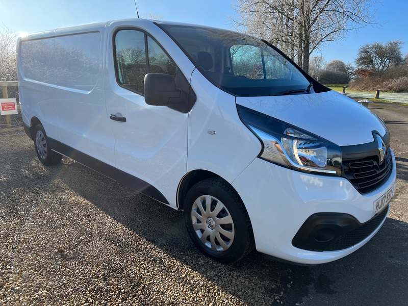 RENAULT TRAFIC