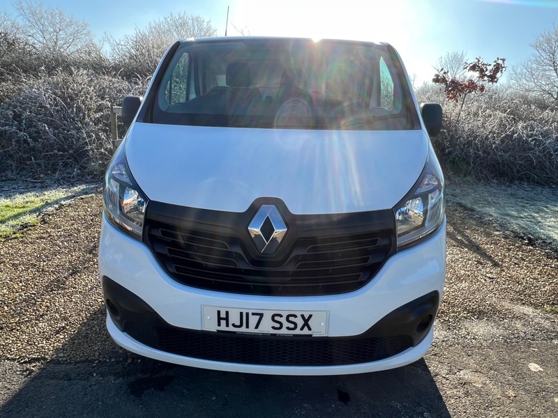 RENAULT TRAFIC