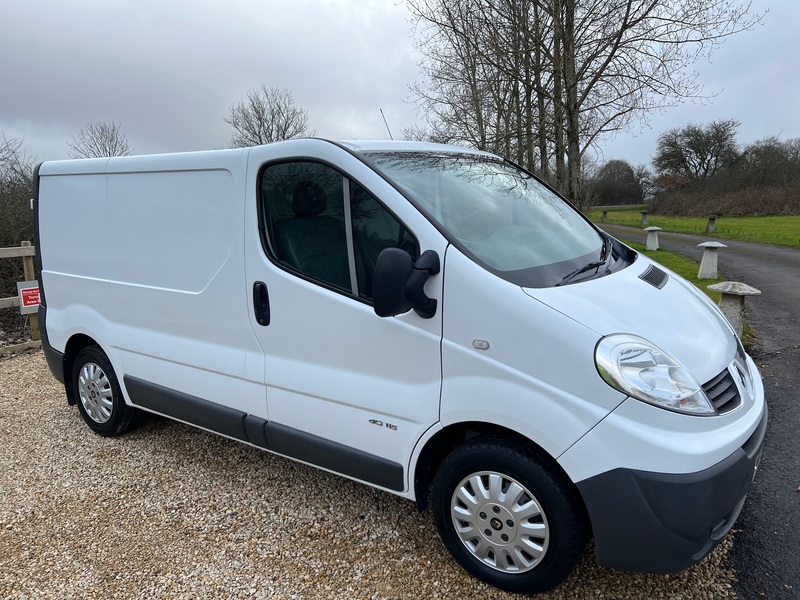 RENAULT TRAFIC