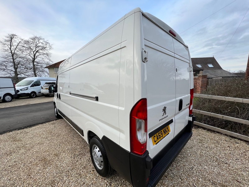 PEUGEOT BOXER