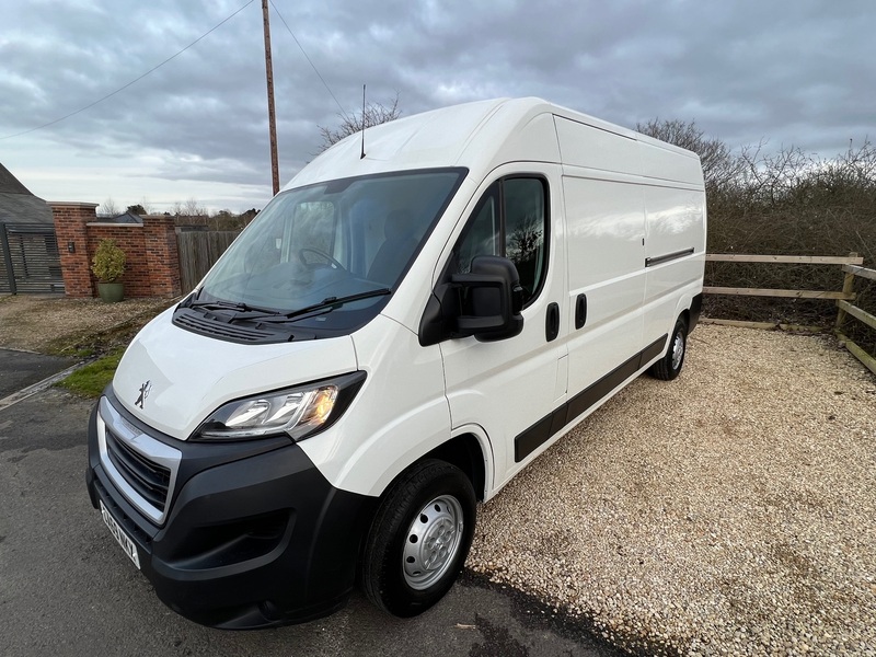 PEUGEOT BOXER