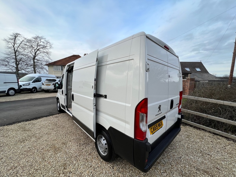 PEUGEOT BOXER