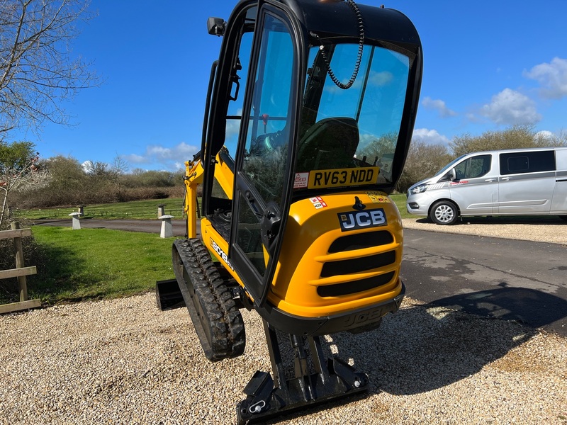 JCB 4CX