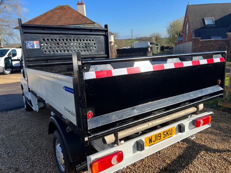 View CITROEN RELAY 35 L2 TIPPER BLUE HDI